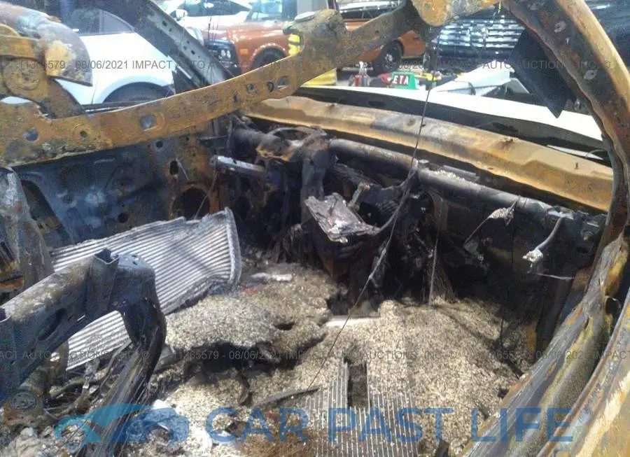 3VW5DAAT2JM508474# 5