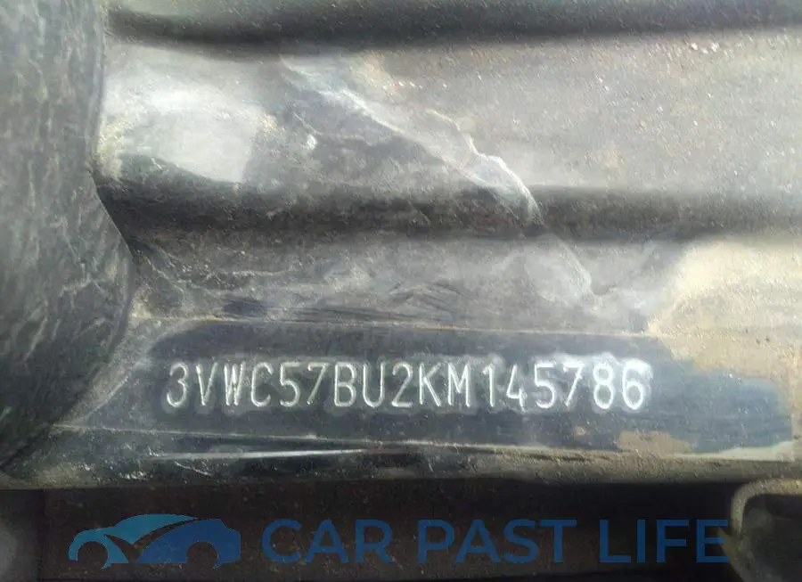 3VWC57BU2KM145786# 9