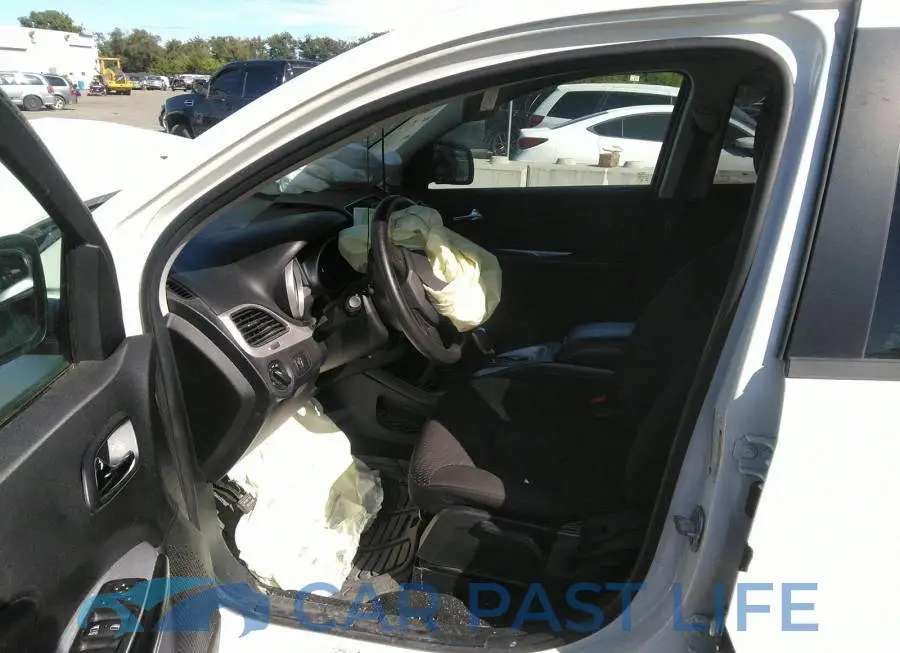 3C4PDCAB7HT601084# 5