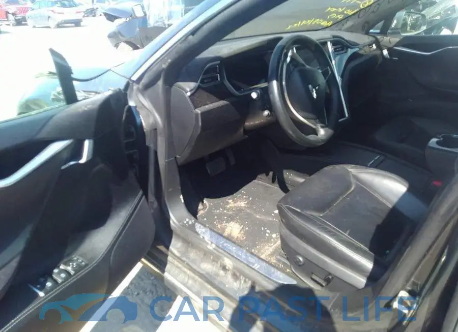 5YJSA1E22GF122652# 5
