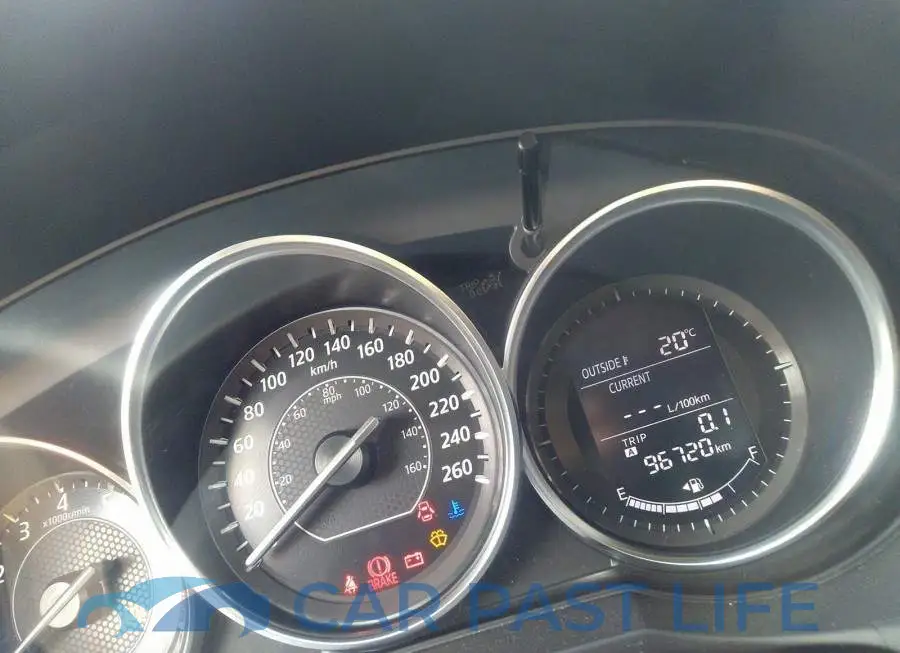 JM1GJ1U56F1211875# 7