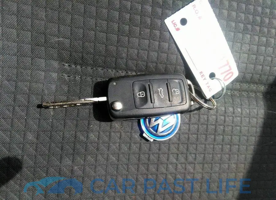 3VW2K7AJ5FM212625# 11