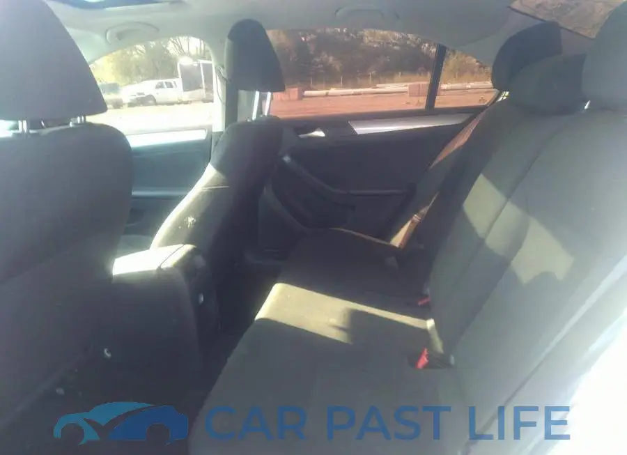 3VW2K7AJ3FM245087# 8