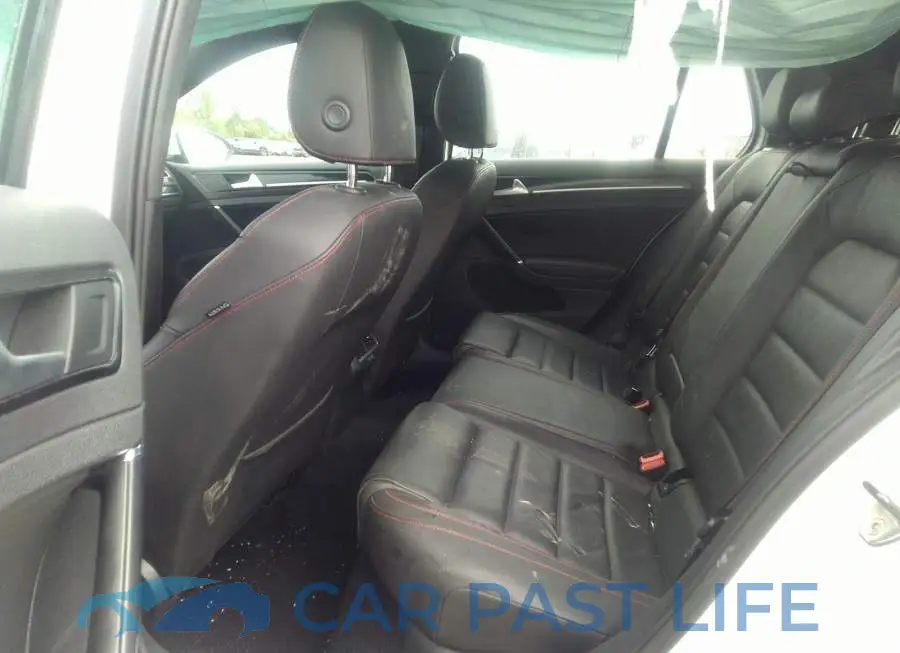 3VW4T7AU1FM000417# 8