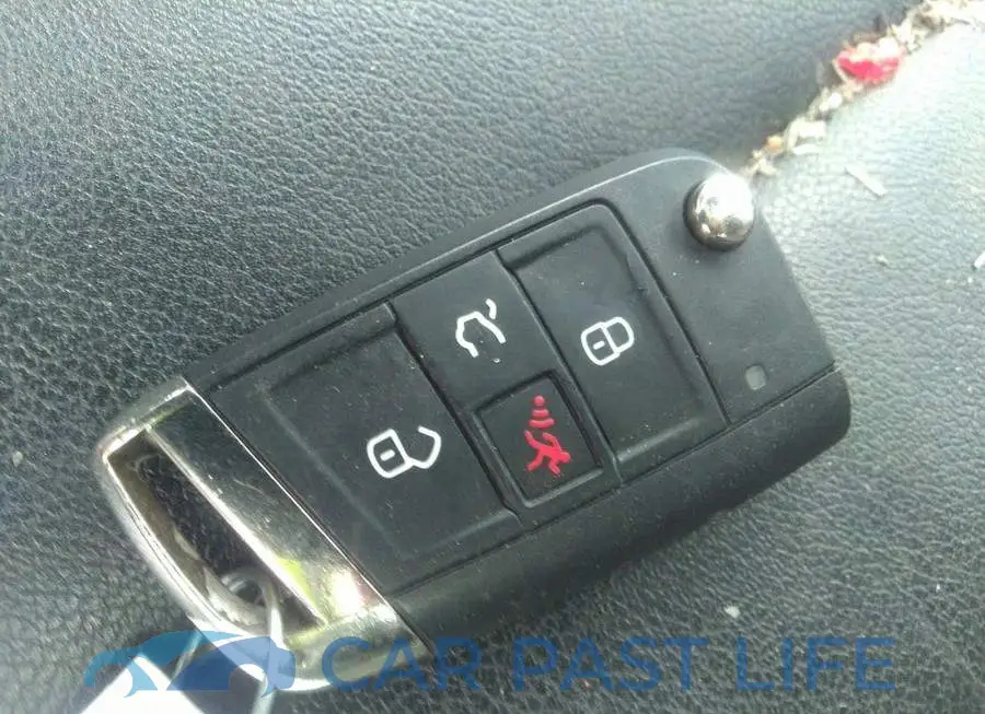 3VW4T7AU1FM000417# 11