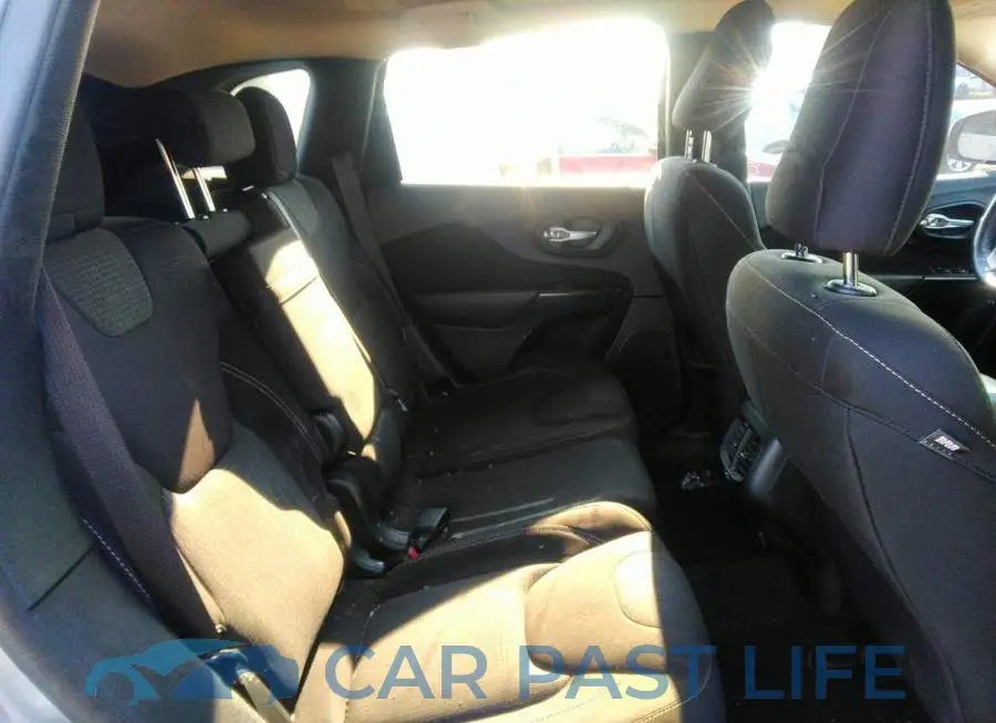 1C4PJMCS5GW180289# 8