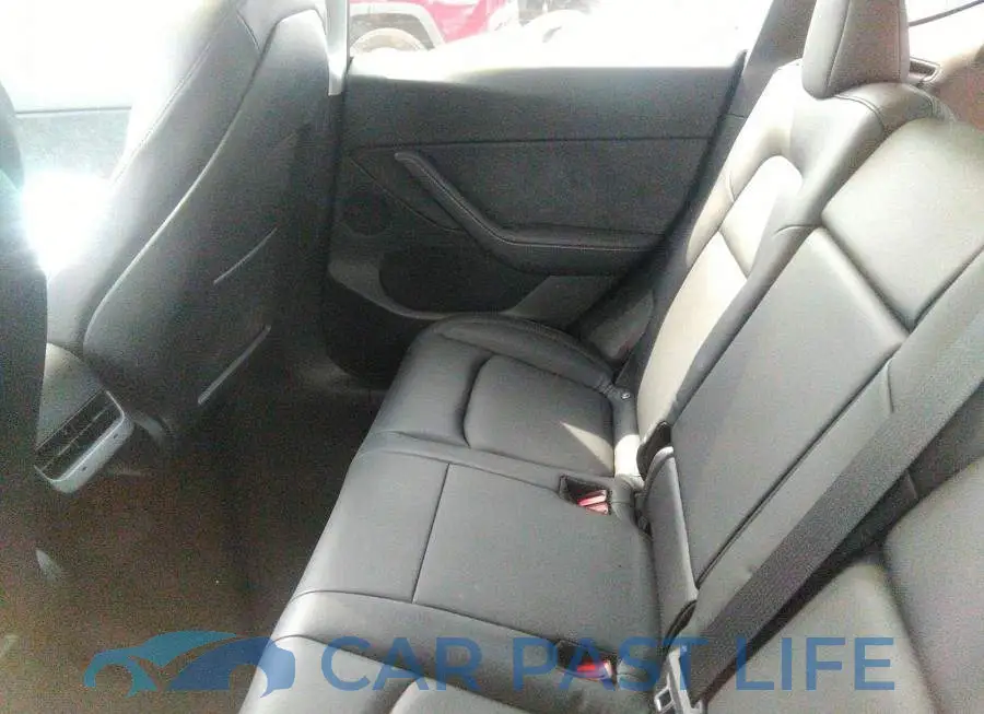 7SAYGDEE2NF371439# 8