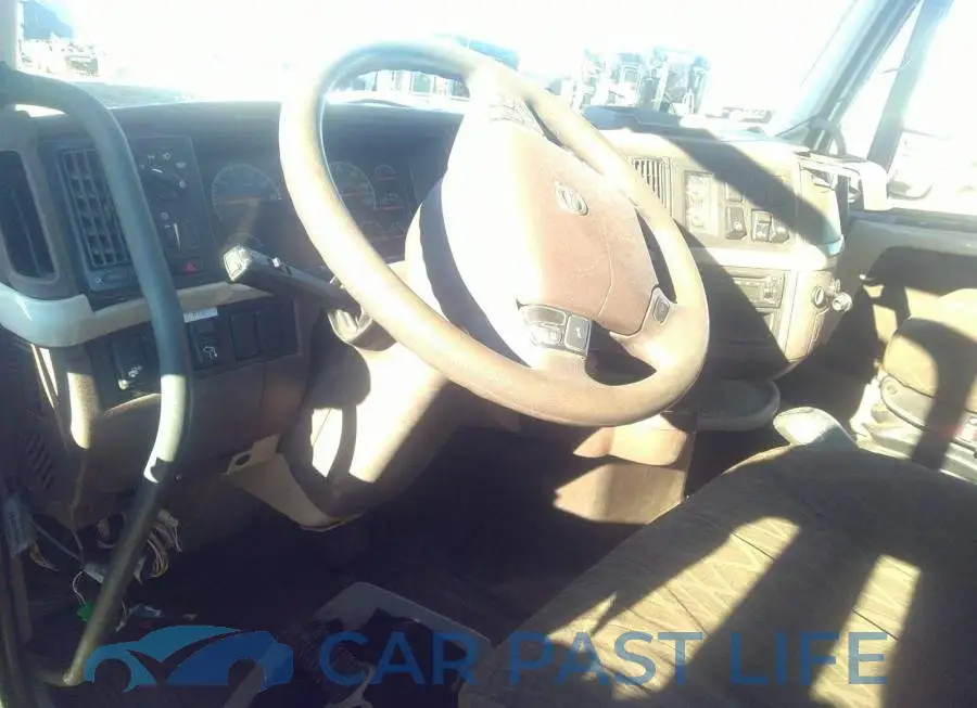 4V4XC9KJ5FN911750# 5