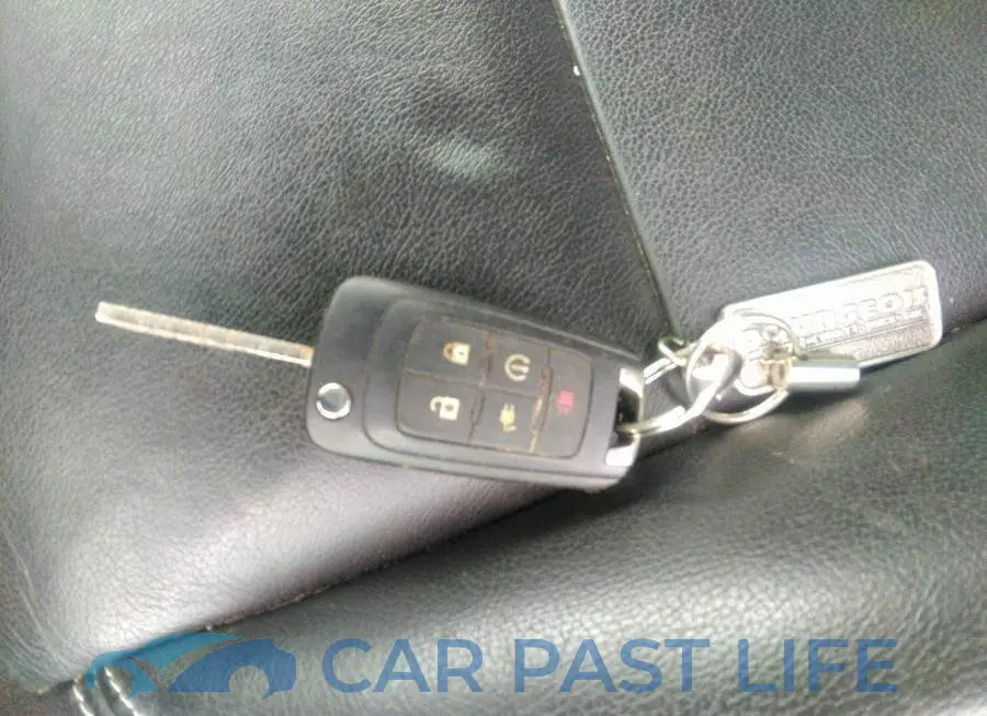 1G1RB6E46FU107919# 11