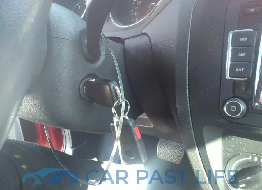 3VW2K7AJ4FM249925# 11