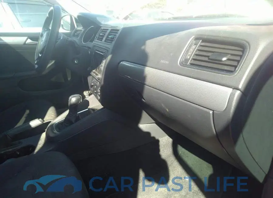3VW2K7AJ4FM249925# 5