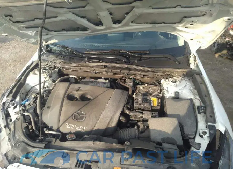 JM1BN1U7XJ1180204# 10