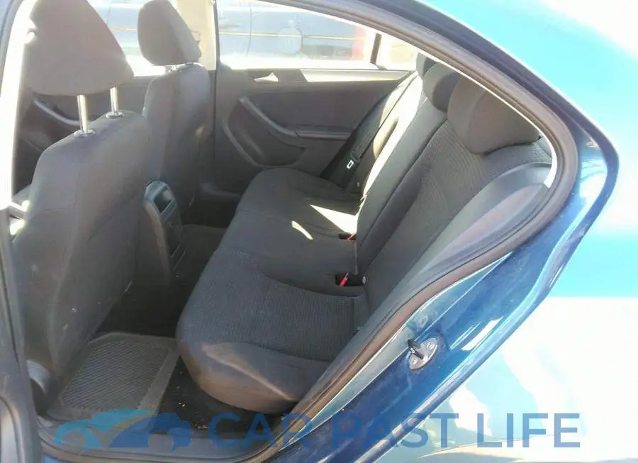 3VW1K7AJ2FM350392# 8