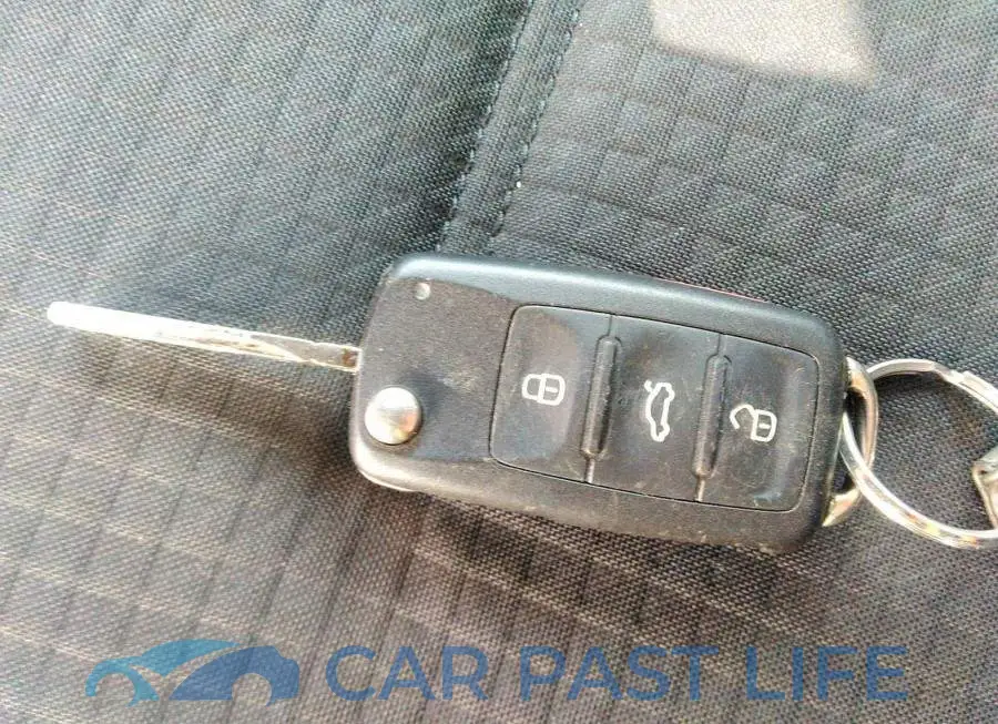 3VW1K7AJ3FM278599# 11
