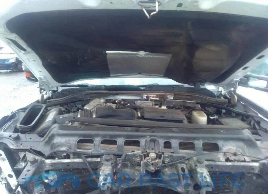 1GT42XCY5JF137438# 10
