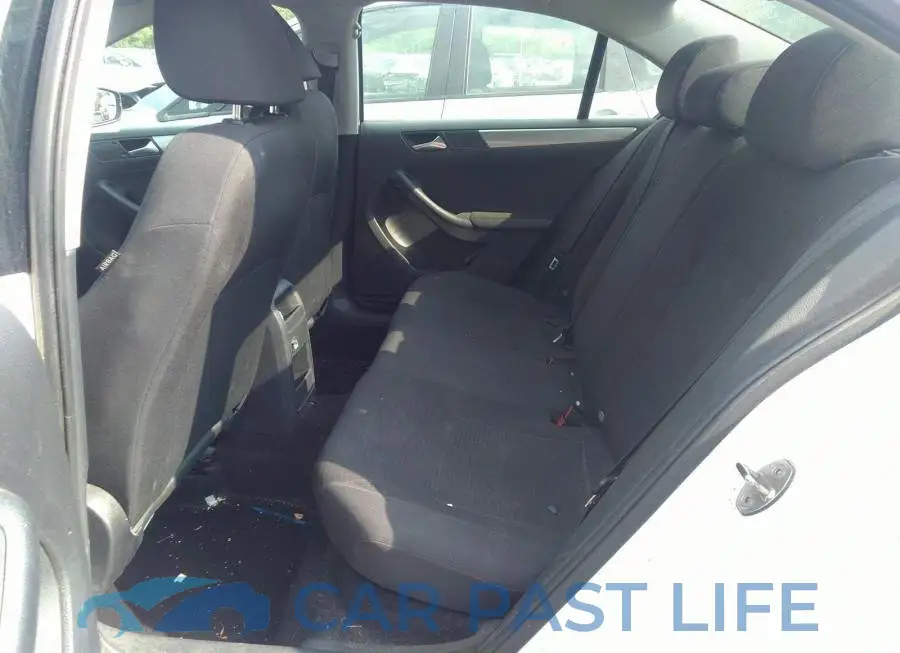 3VW2K7AJ9FM338616# 8