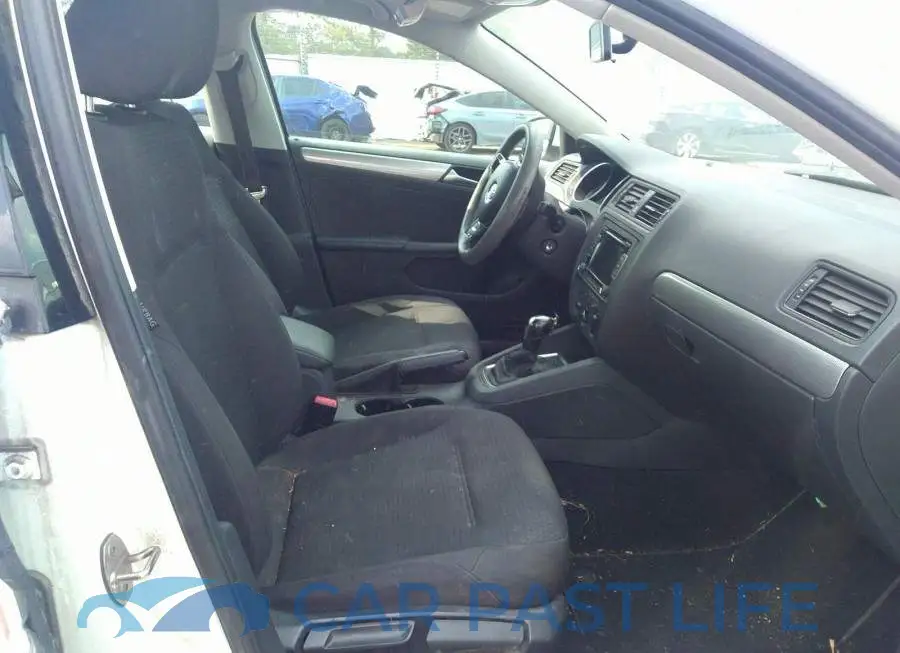 3VW2K7AJ9FM338616# 5