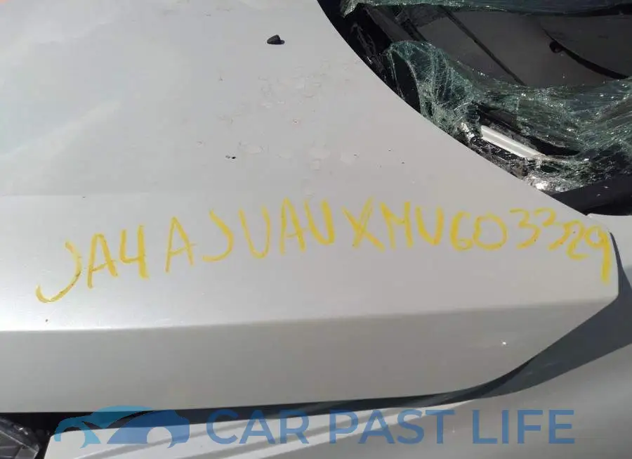 JA4AJUAUXMU603329# 9