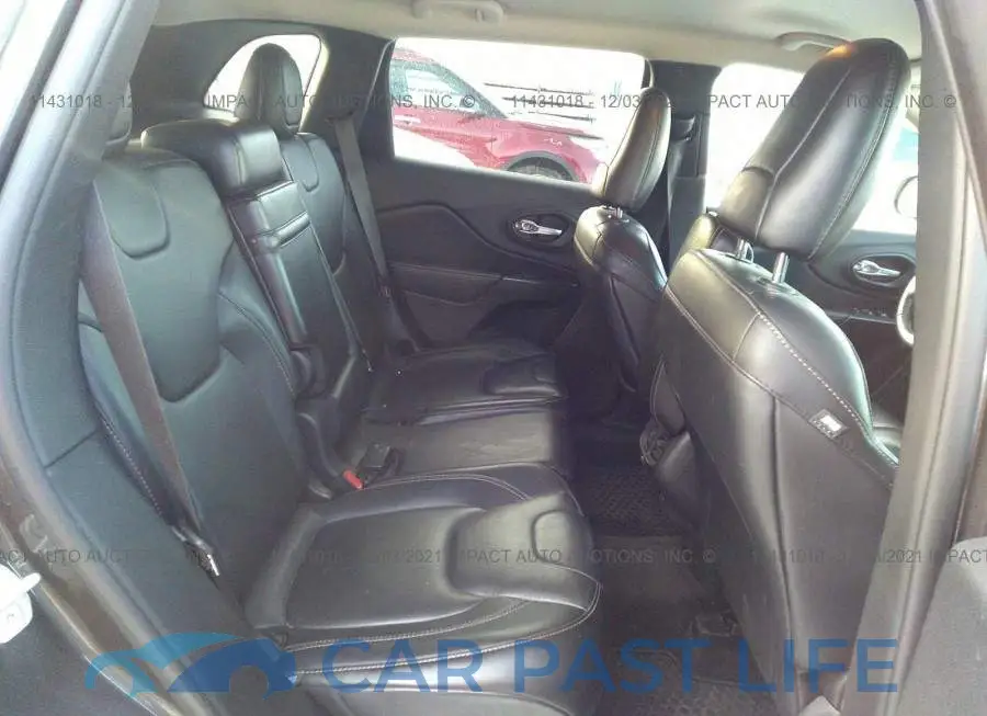 1C4PJMCS1GW221520# 8