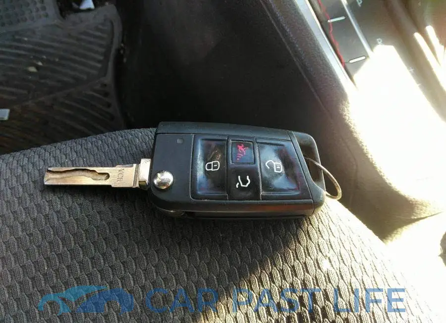 3VW217AU6GM034335# 11