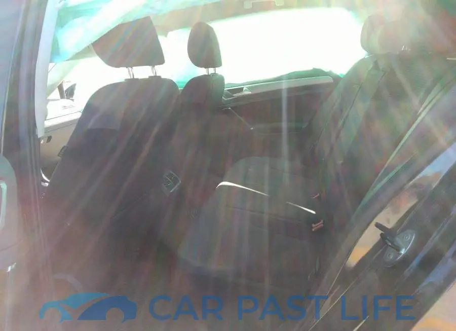 3VW217AU6GM034335# 8