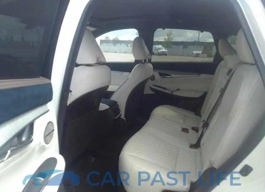 3PCAJ5M38KF115145# 8
