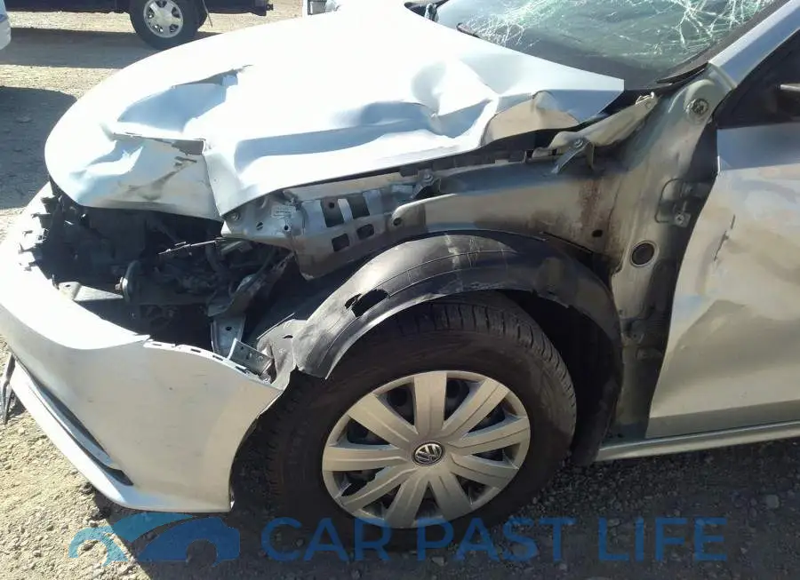 3VW267AJ9GM318808# 6