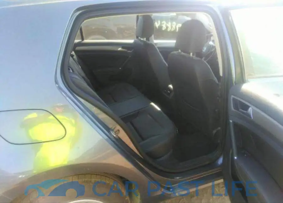 3VW2A7AU8FM095121# 9