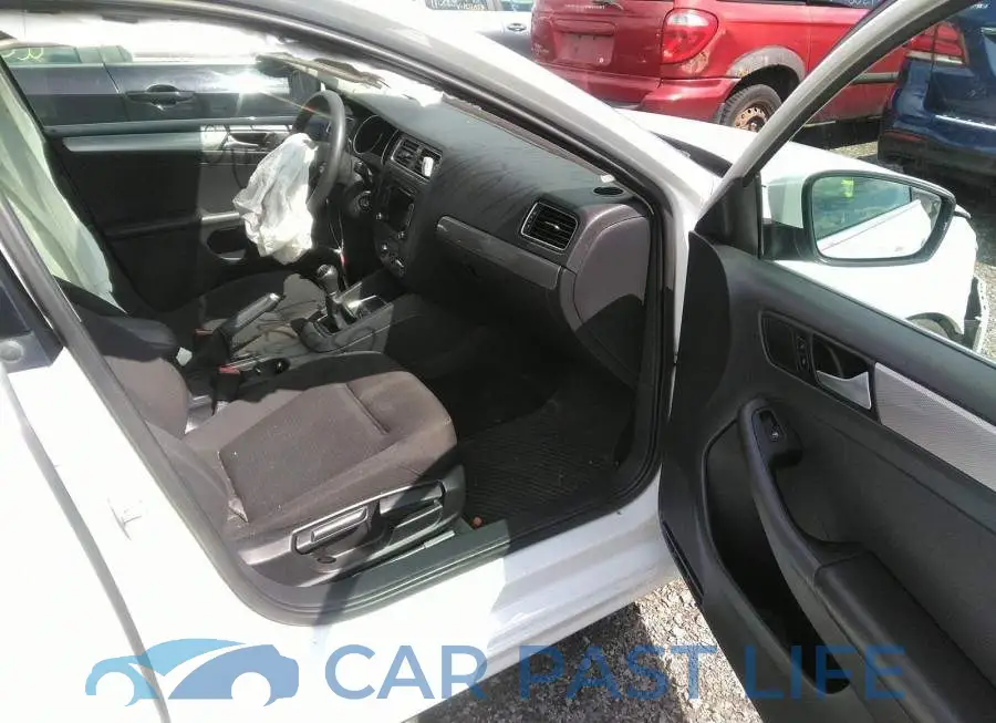 3VWB07AJ2FM421410# 5