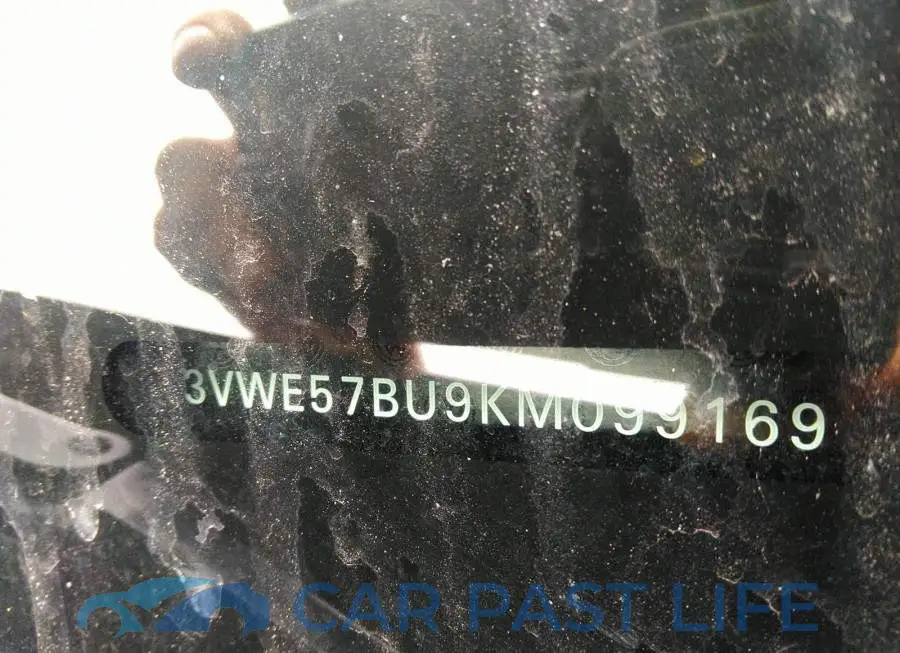 3VWE57BU9KM099169# 9