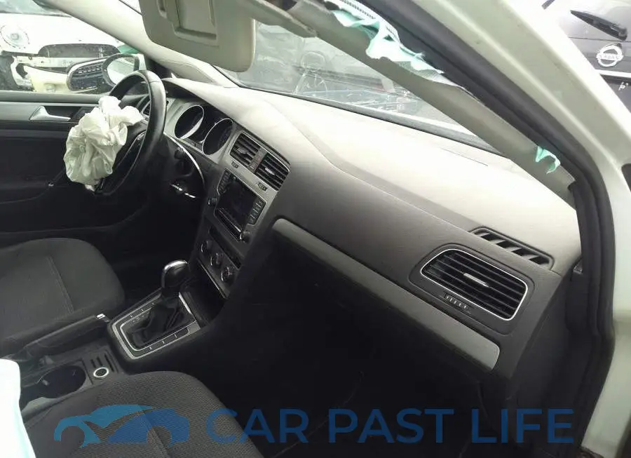3VW217AU7FM039672# 5