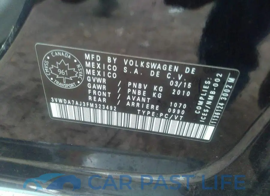 3VWDA7AJ3FM323492# 9