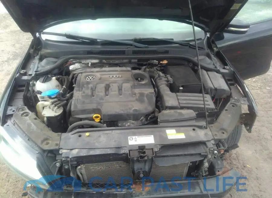 3VWDA7AJ3FM323492# 10