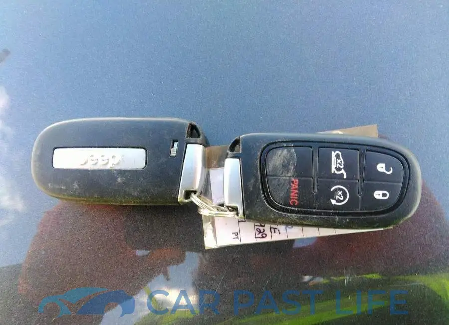 1C4PJMCB1KD277929# 11