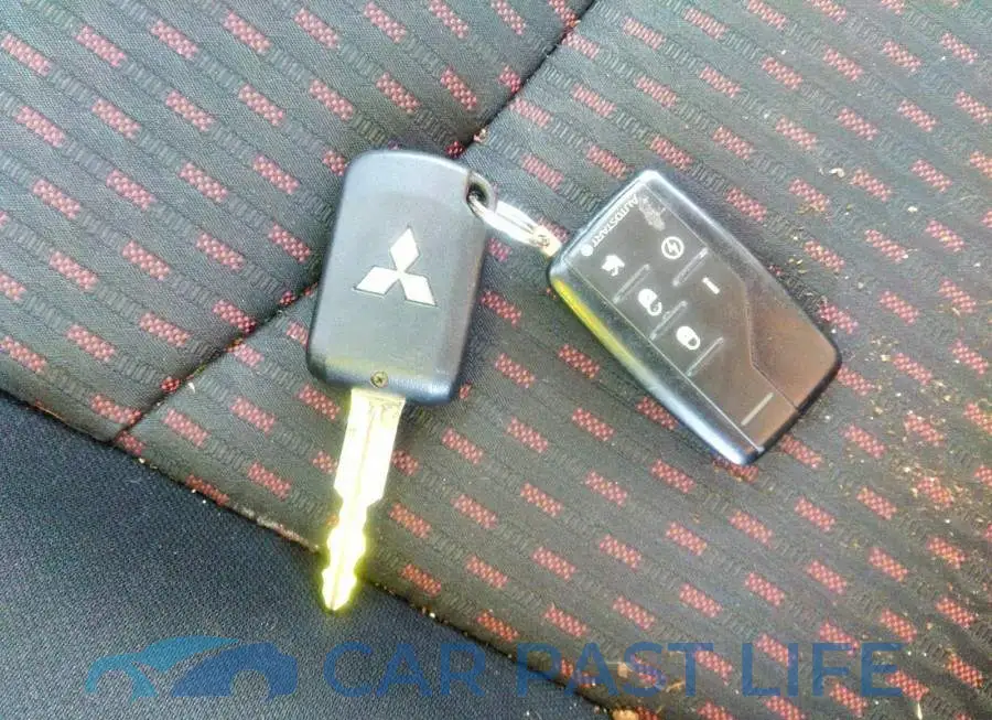 JA4AH3AU6JZ602523# 11
