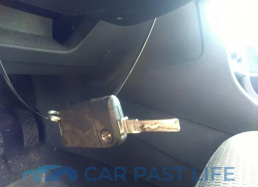 3VW117AU0GM058755# 11