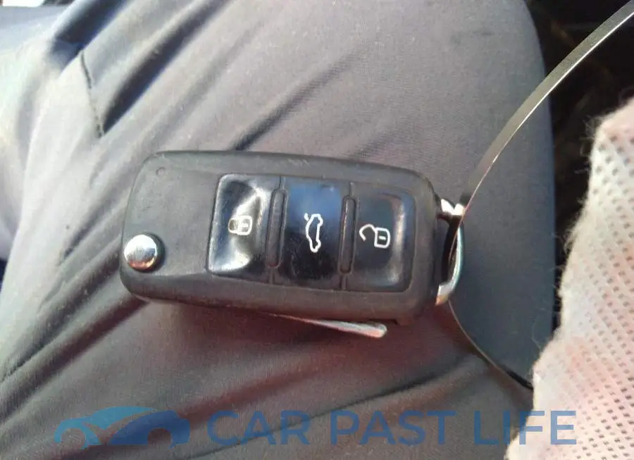 3VW1K7AJ5FM289118# 11
