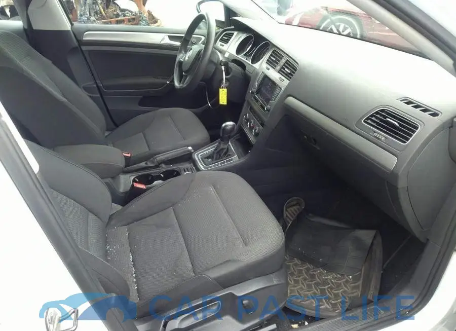 3VW2A7AU8FM025716# 5