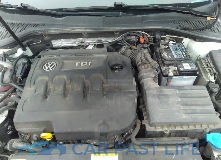 3VW2A7AU8FM025716# 10