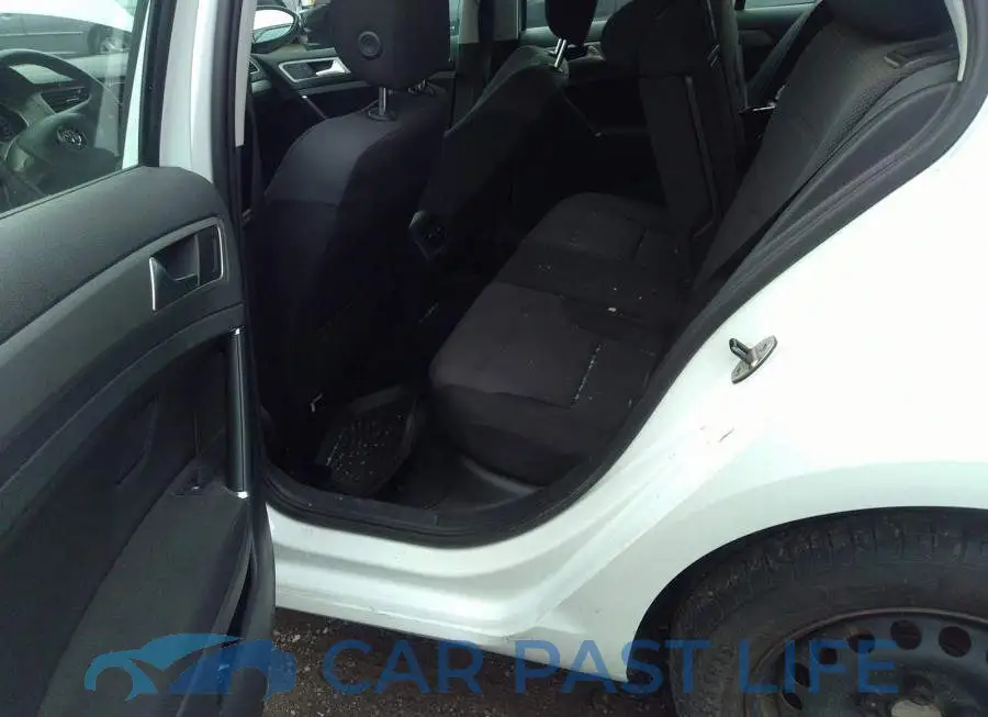 3VW2A7AU8FM025716# 8