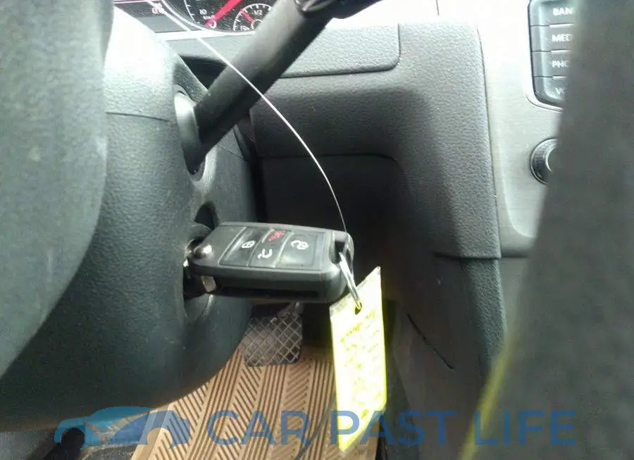 3VW2A7AU8FM025716# 11