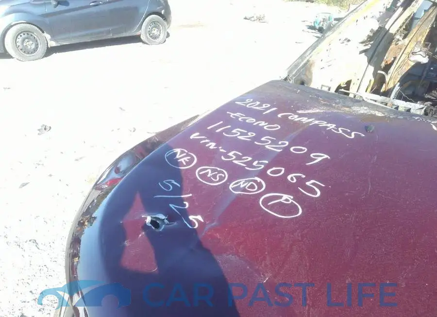 3C4NJDEB3MT525065# 9