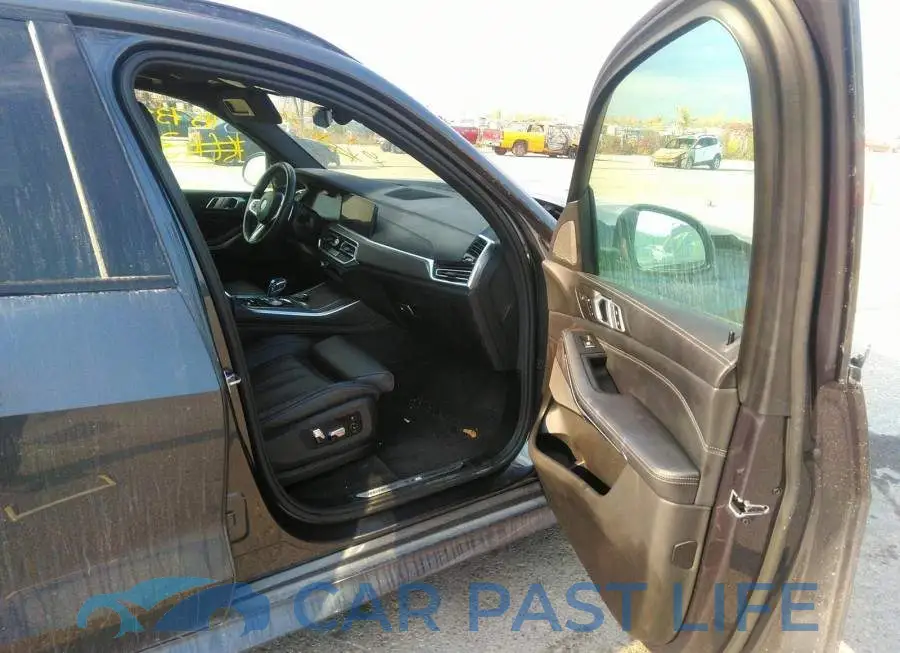 5UXCR6C54KLL09399# 5