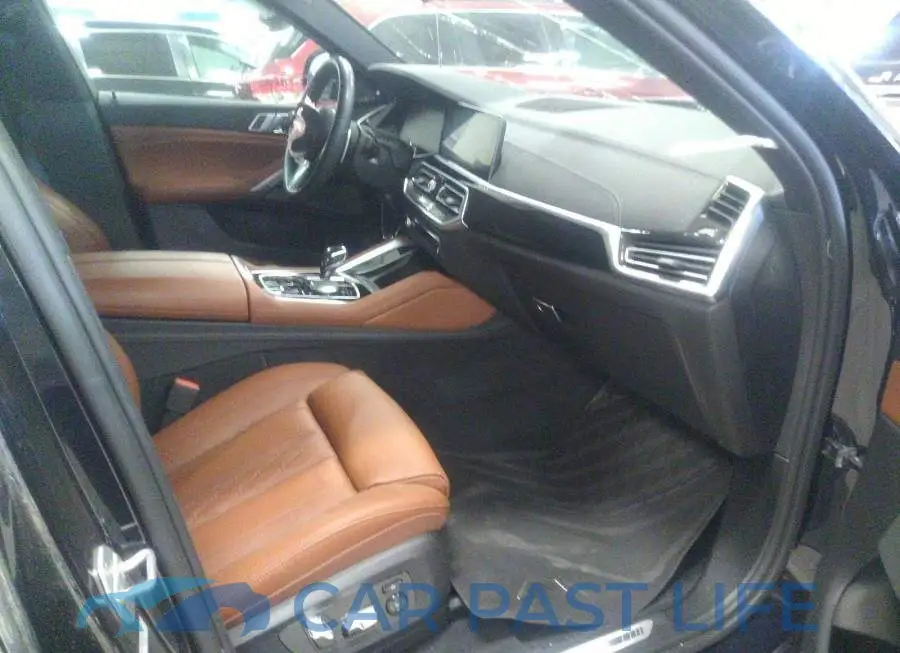 5UXCY6C08M9E11945# 5