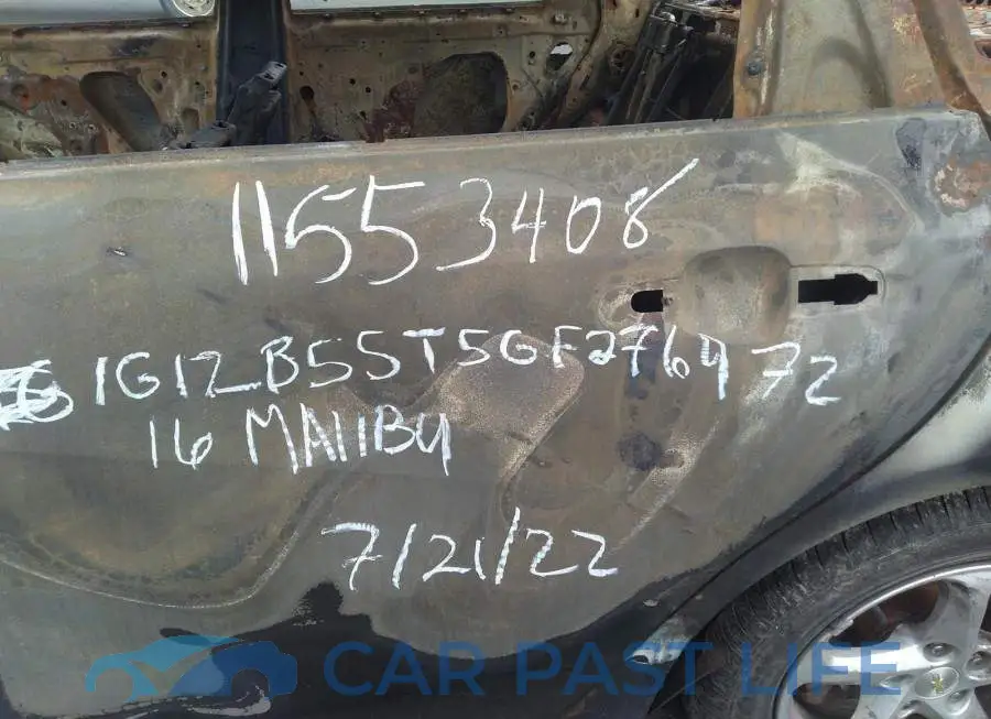 1G1ZB5ST5GF276972# 9