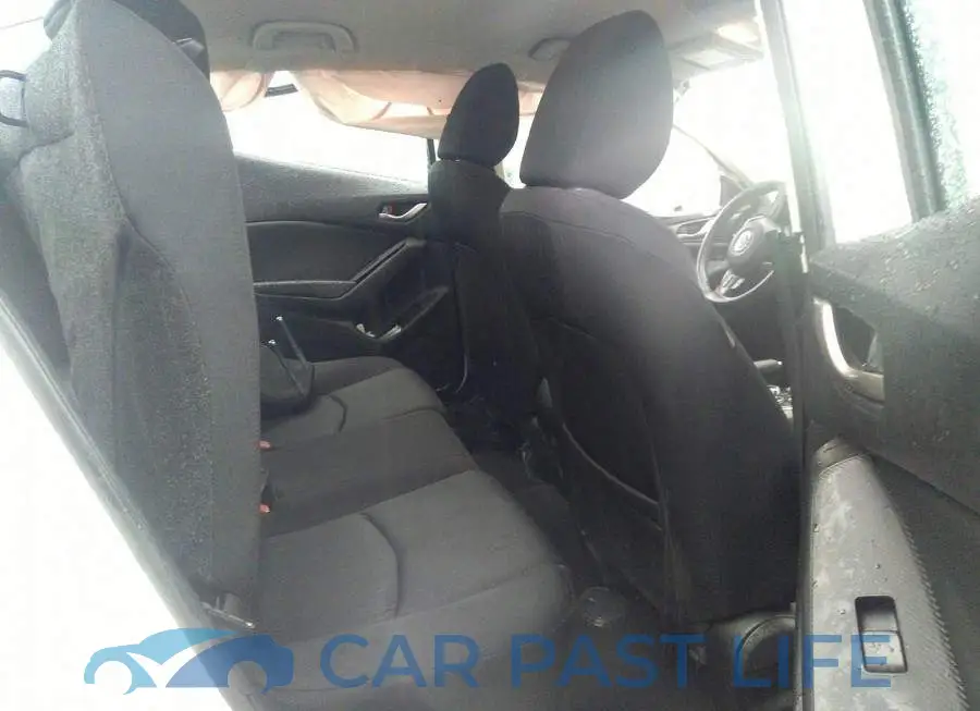3MZBM1U70GM284096# 8