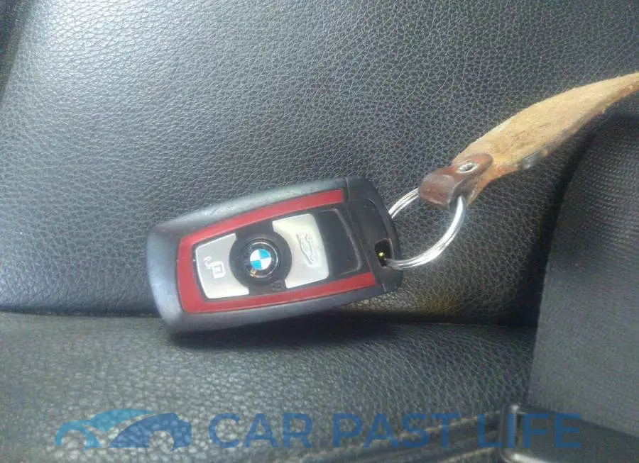 WBA8A3C56GK551280# 11