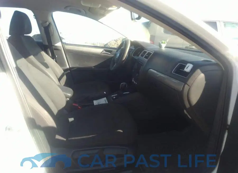 3VWDA7AJ2FM250549# 5
