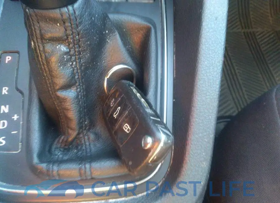 3VWDA7AJ2FM250549# 11