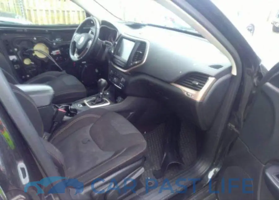 1C4PJMCB3GW146030# 6